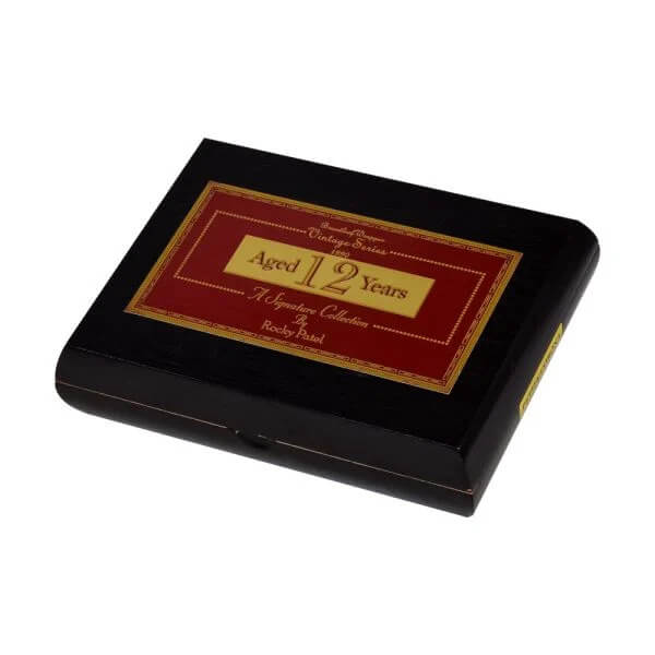 Rocky Patel Vintage 1990 Petite Corona - Image 2